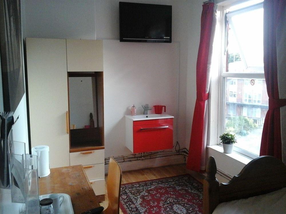 Heavenly Nights Guest House Шефилд Экстерьер фото