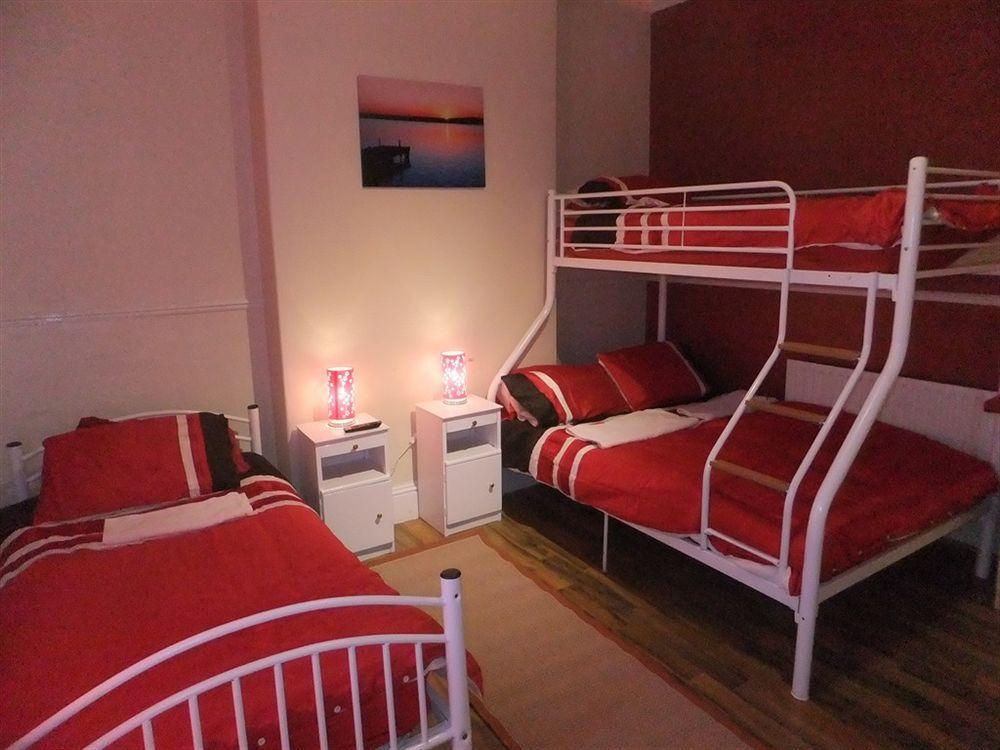 Heavenly Nights Guest House Шефилд Экстерьер фото